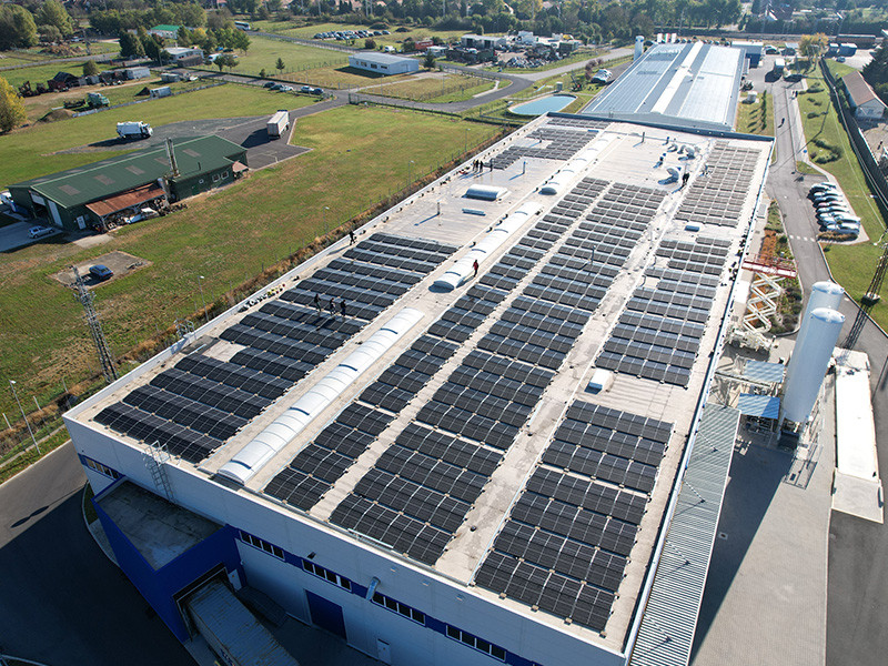 Elkészült a LISS Patrongyártó, töltő és forgalmazó Kft. napelemes rendszere a 8G Energy közreműködése által