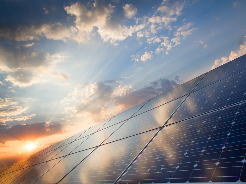 Újabb rekord a hazai háztartási méretű napelemes rendszerek telepítésében